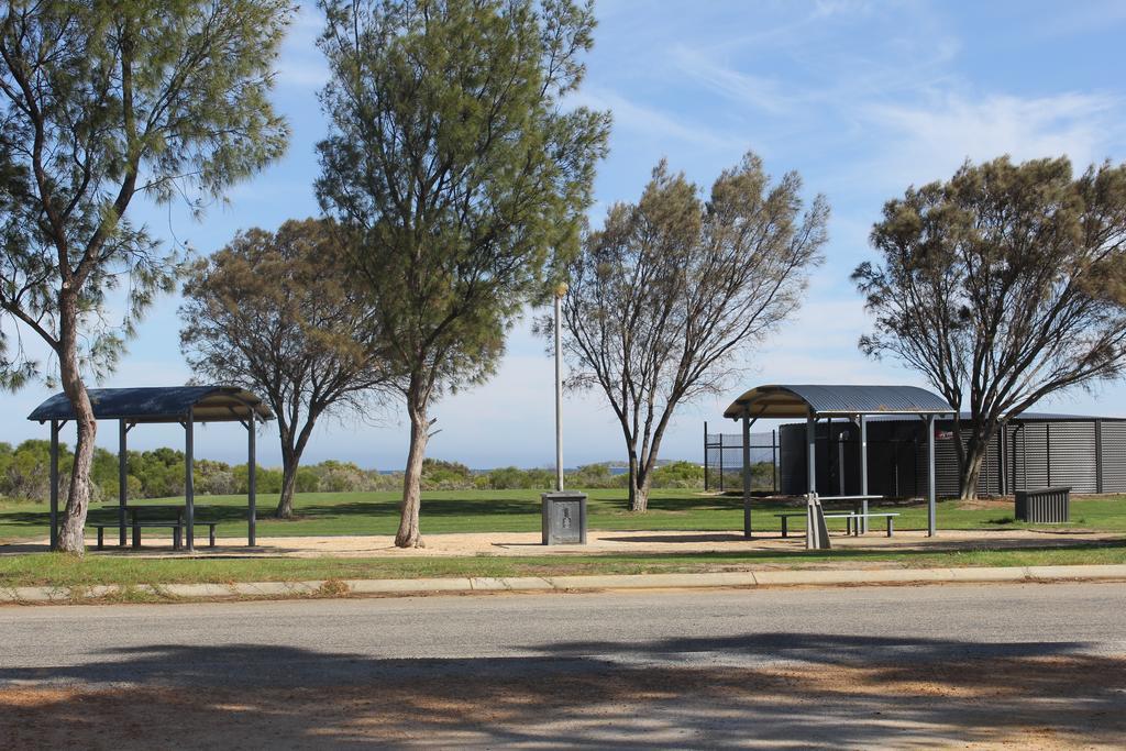 Jurien Beachfront Holiday Units Villa Jurien Bay Exterior foto