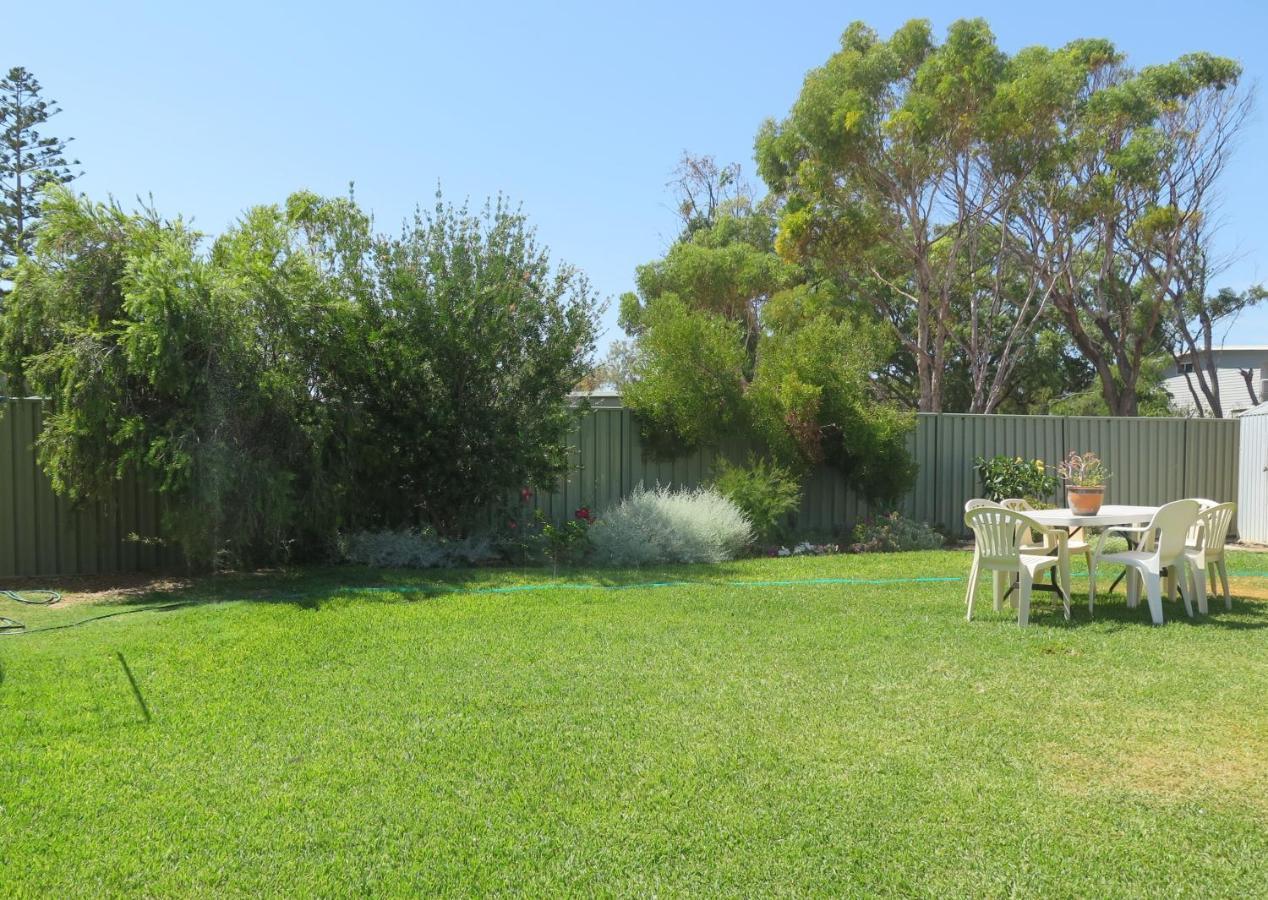 Jurien Beachfront Holiday Units Villa Jurien Bay Exterior foto